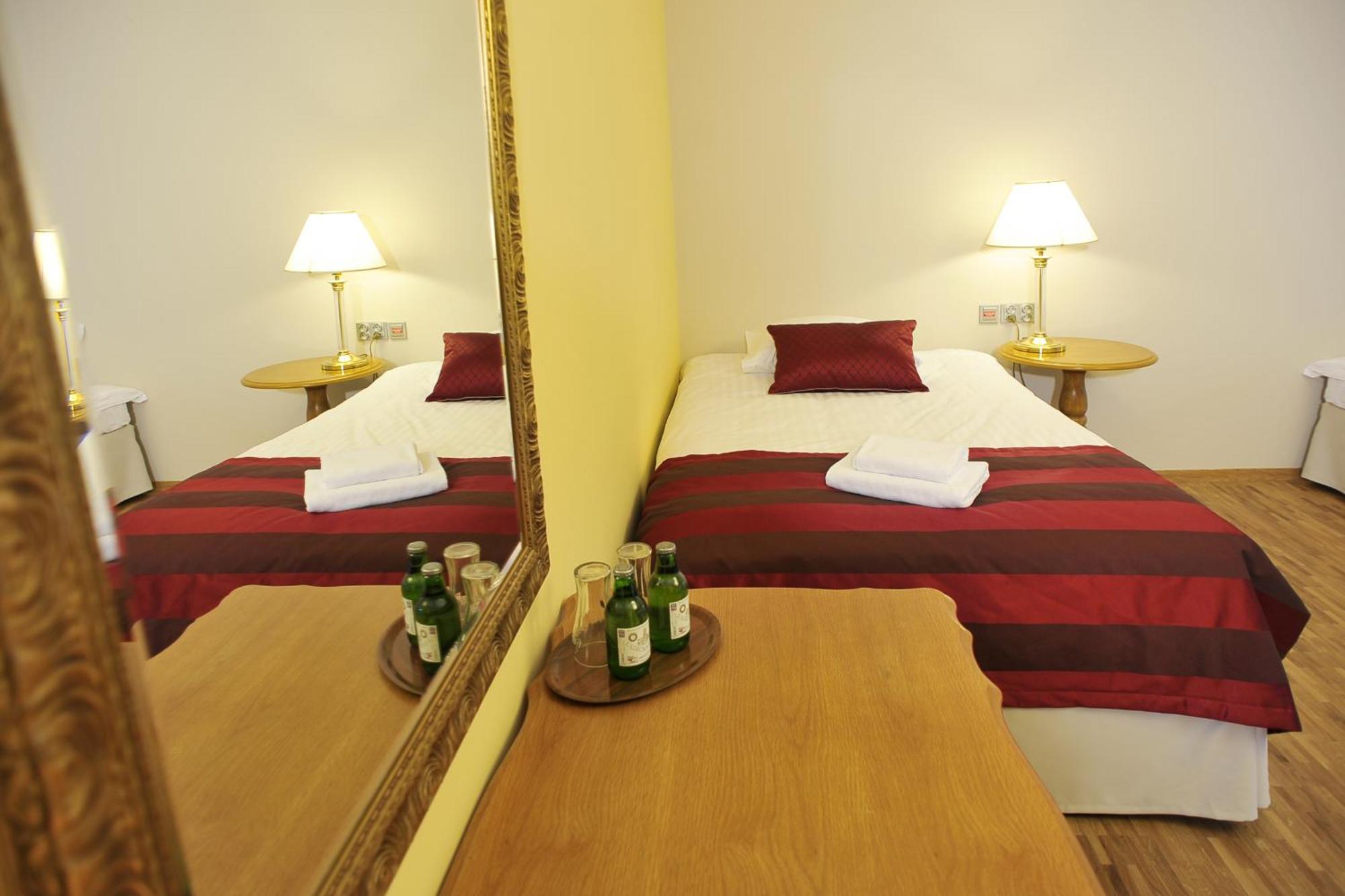 Hotel Mir-Jan Spa Lądek-Zdrój Oda fotoğraf